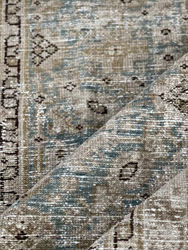 Vintage Scatter Rug (3' x 6')