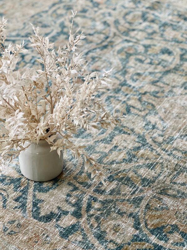 Vintage Rug (5' x 8') - Image 4